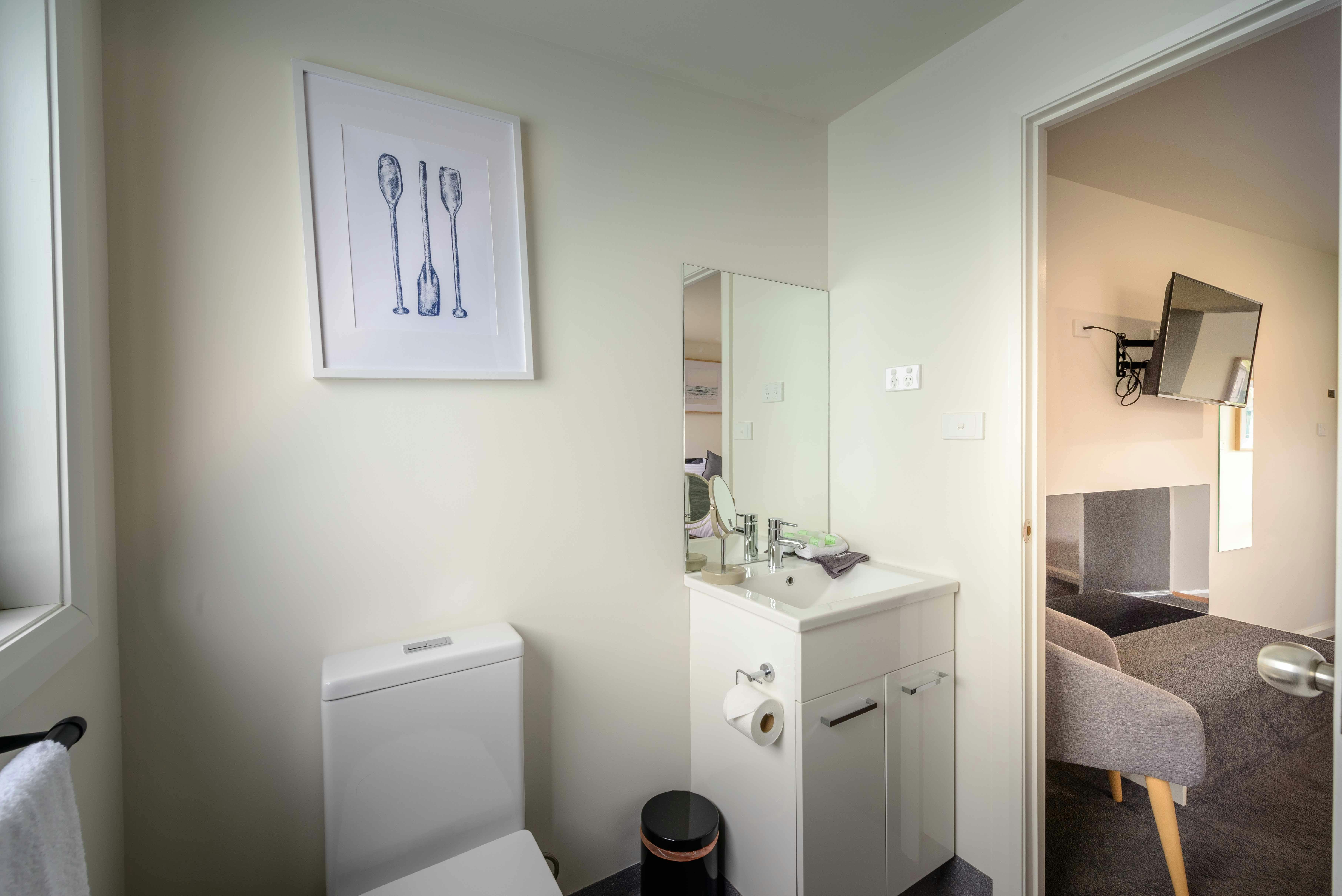 Studio Apartment Bathroom