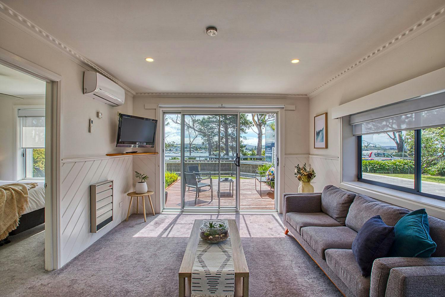 Harbour View Apartment Living area.