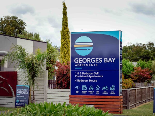 Welcome to Georges Bay Apartments.