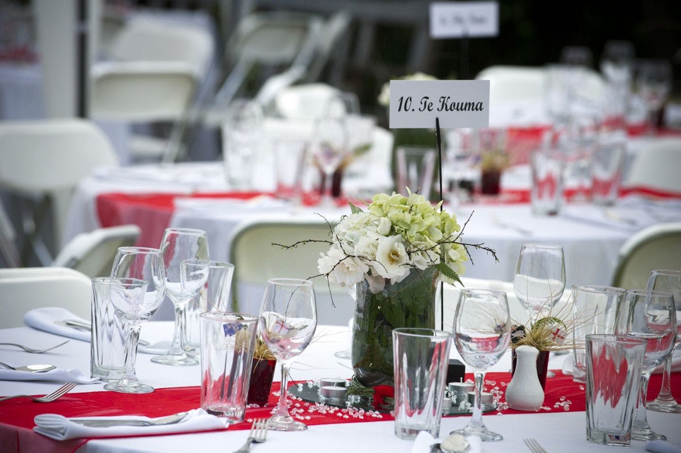 Table seating for wedding party - 970 Lonely Bay Lodge