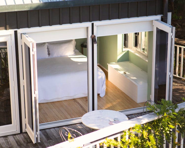 Private outdoor area - Shakespeare Suite, 970 Lonely Bay Lodge