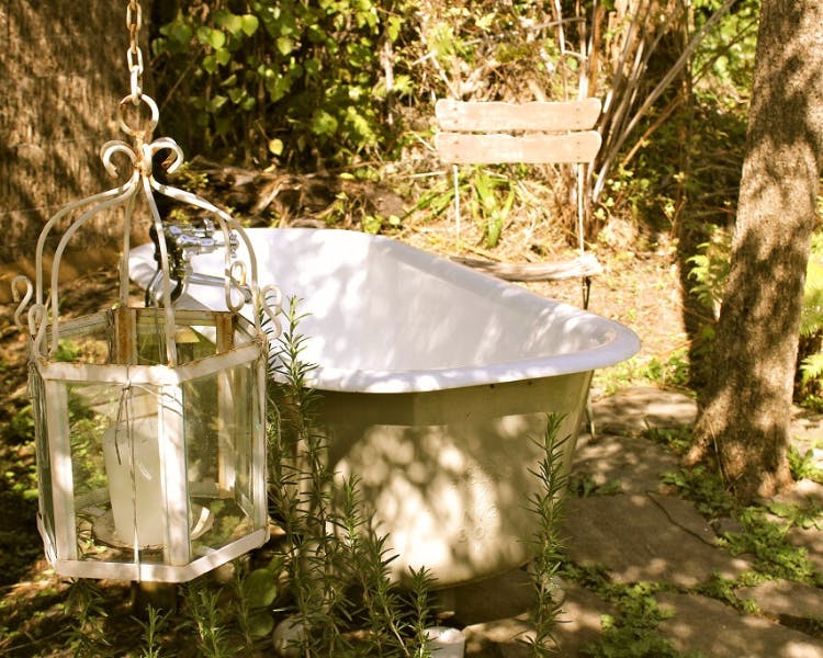 Outdoor bath - 970 Lonely Bay Lodge