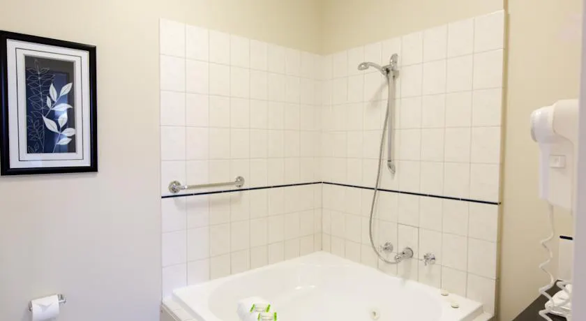 Ballarat accommodation – Luxury spa bath