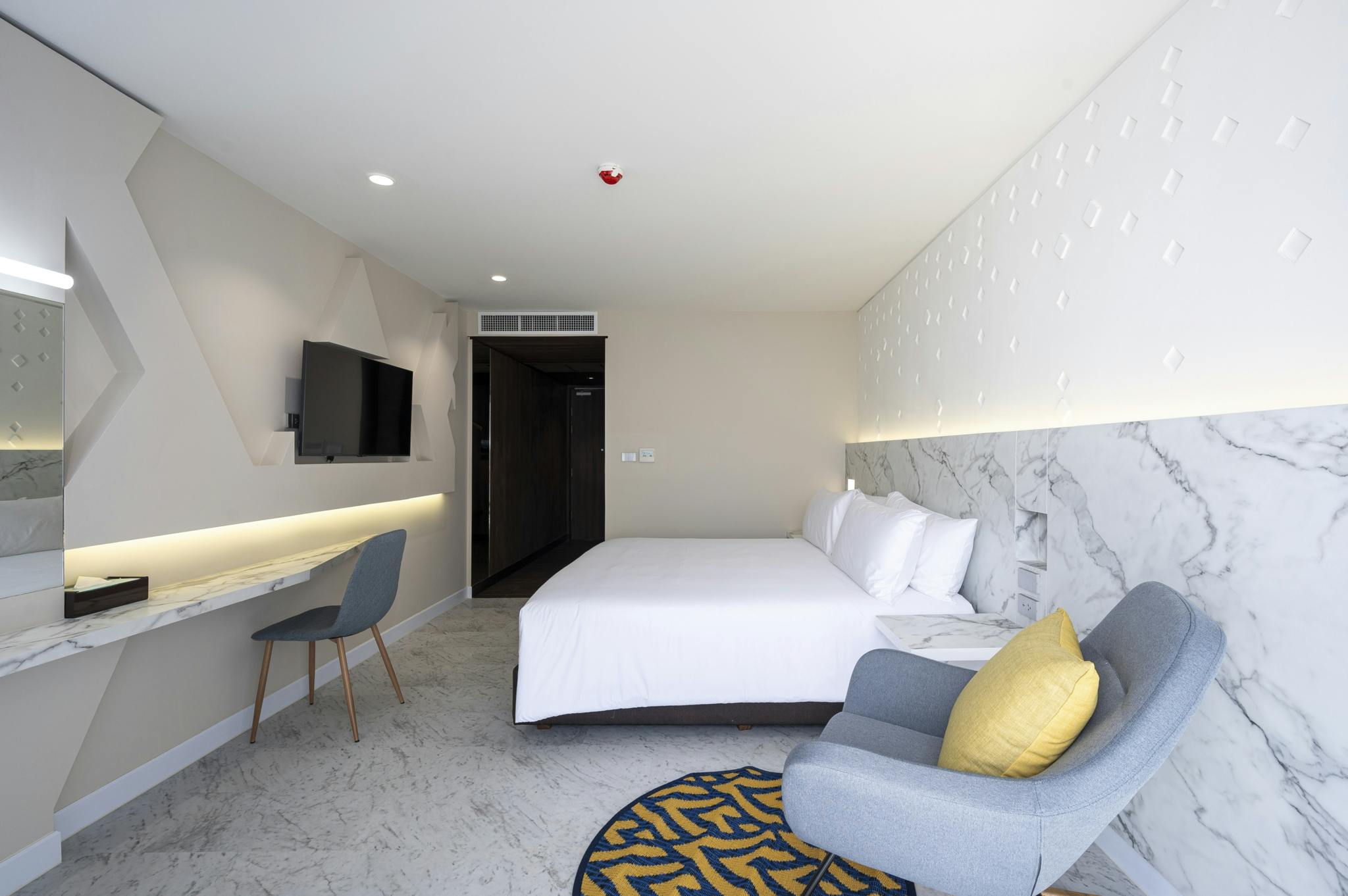 Superior vs Premier - VELA Dhi Nakhon Phanom