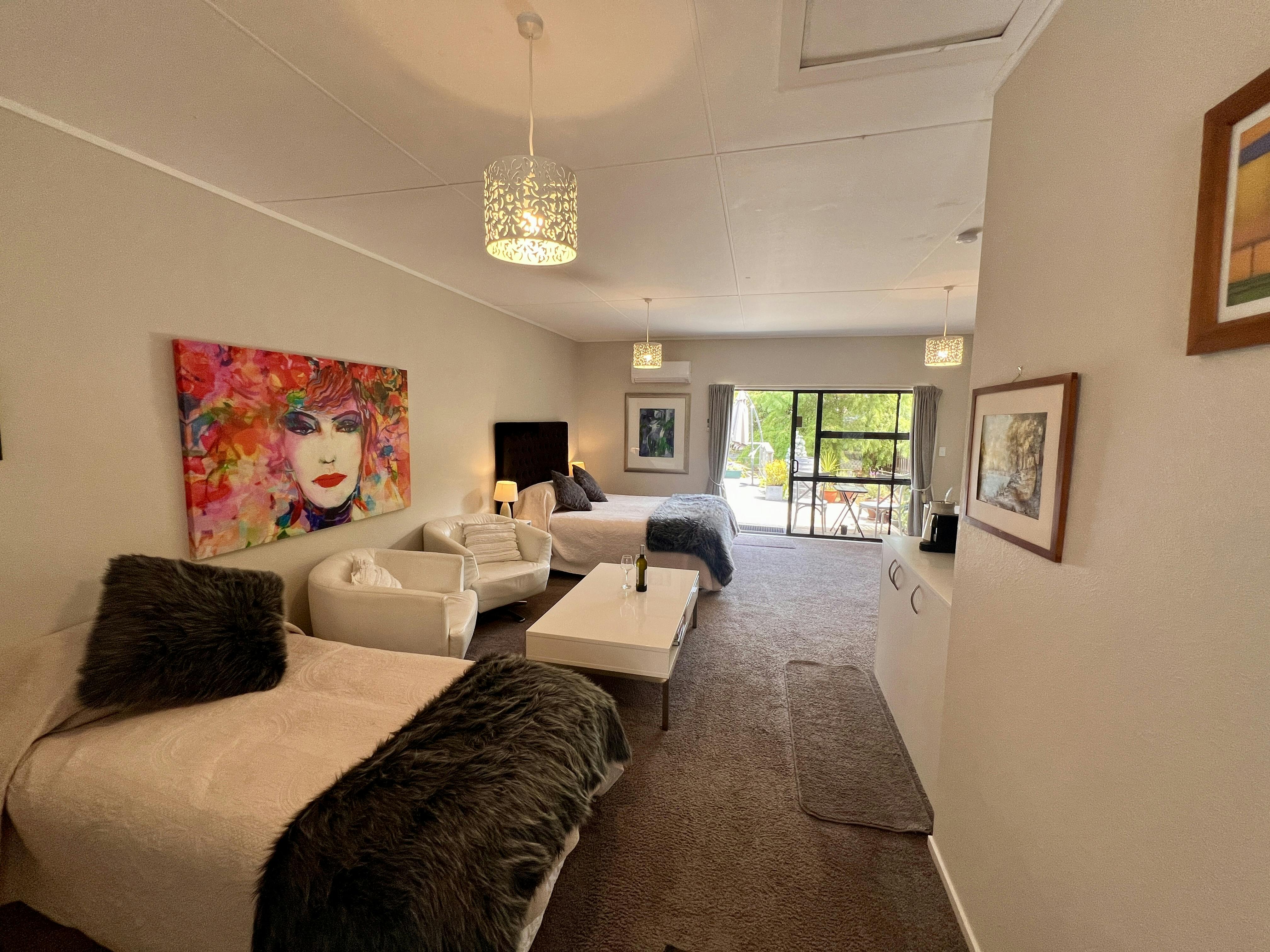 Martinborough Accomodation King Single Bedroom