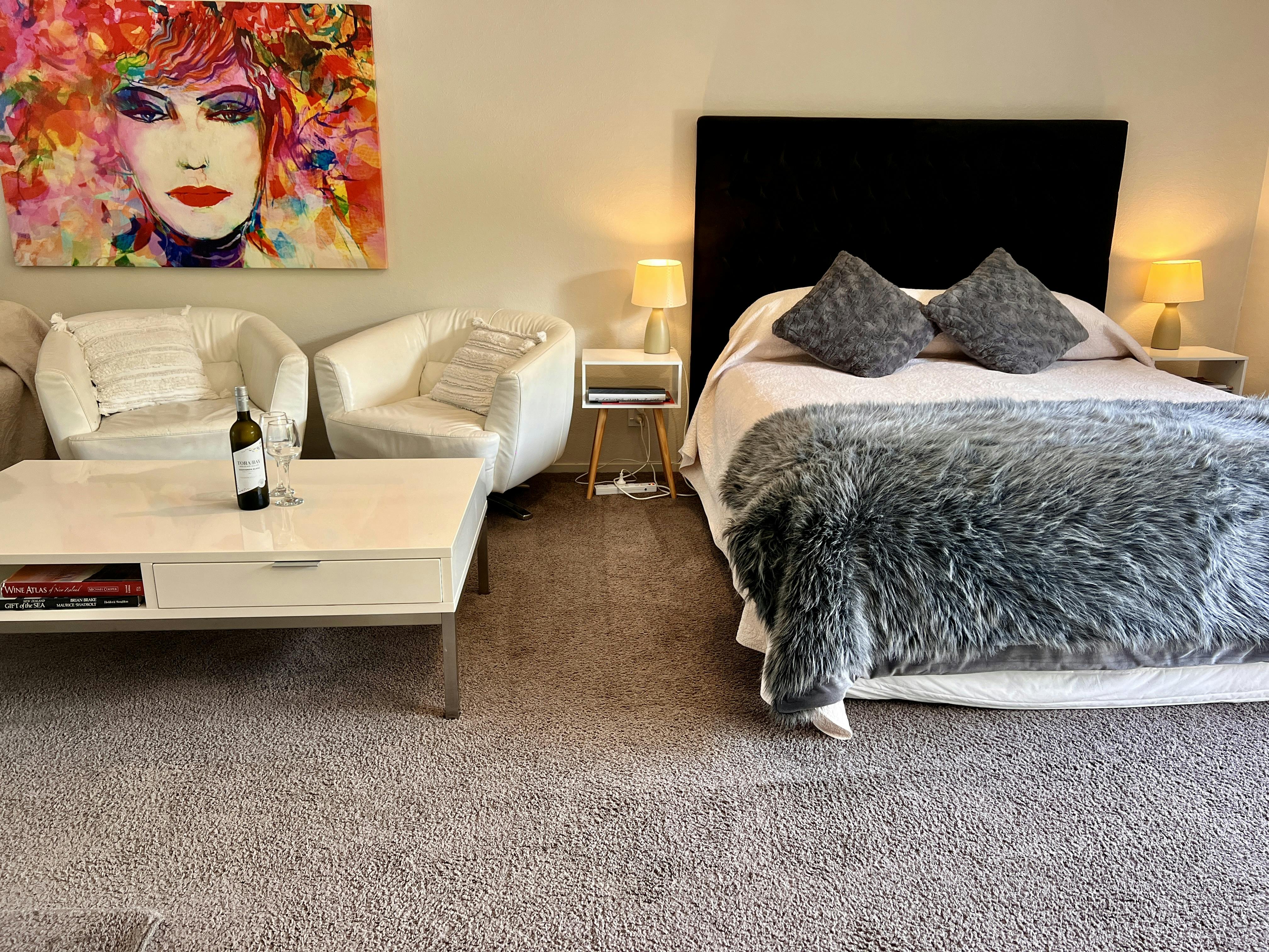 Martinborough Accomodation King Single Bedroom