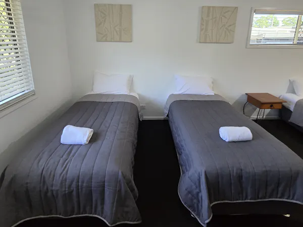 Family room 2x ks beds