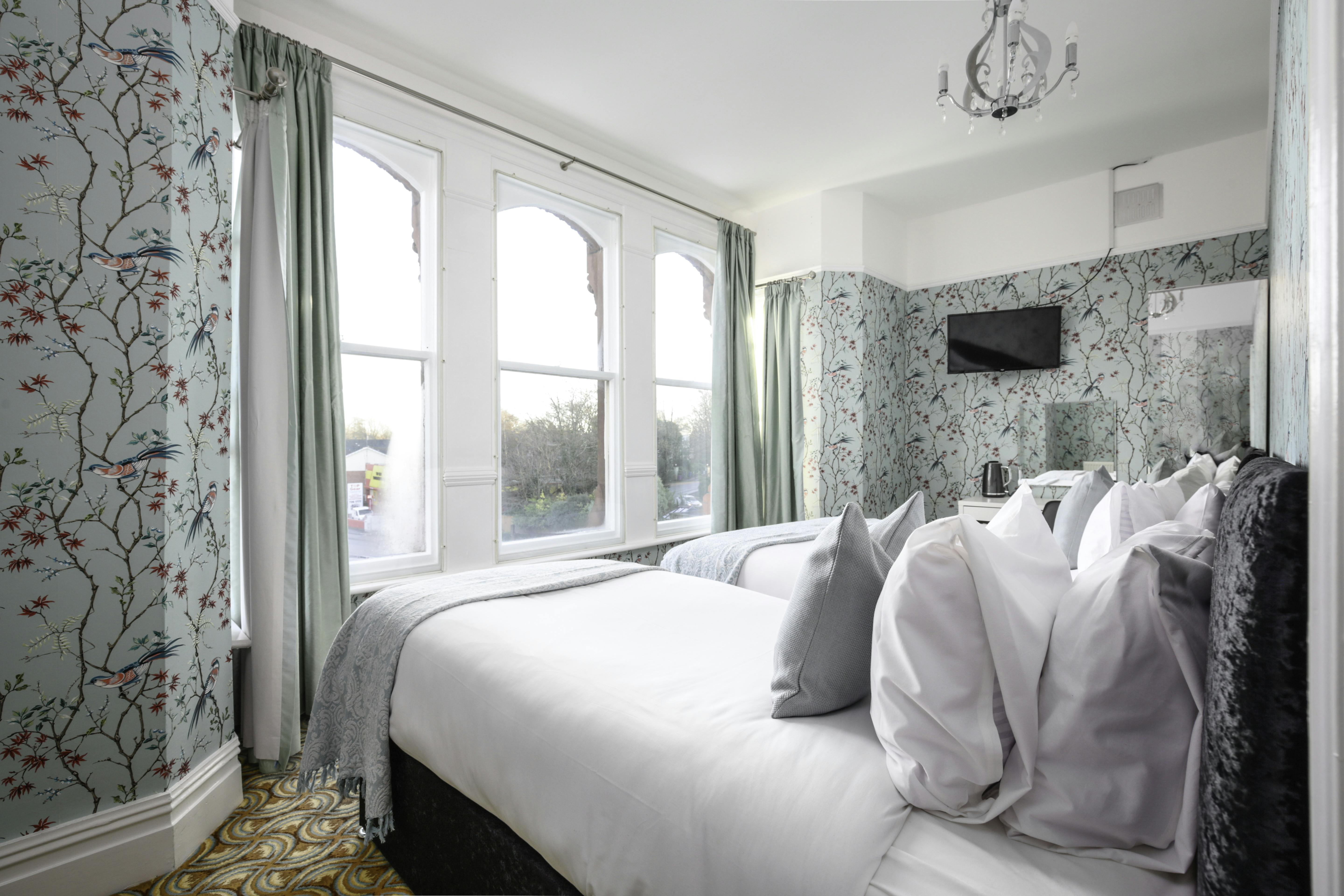 double room, Triple room, Quad Room, Twin Room, Single Room bed & breakfast, liverpool, sefton park, lake view, Ensuite
