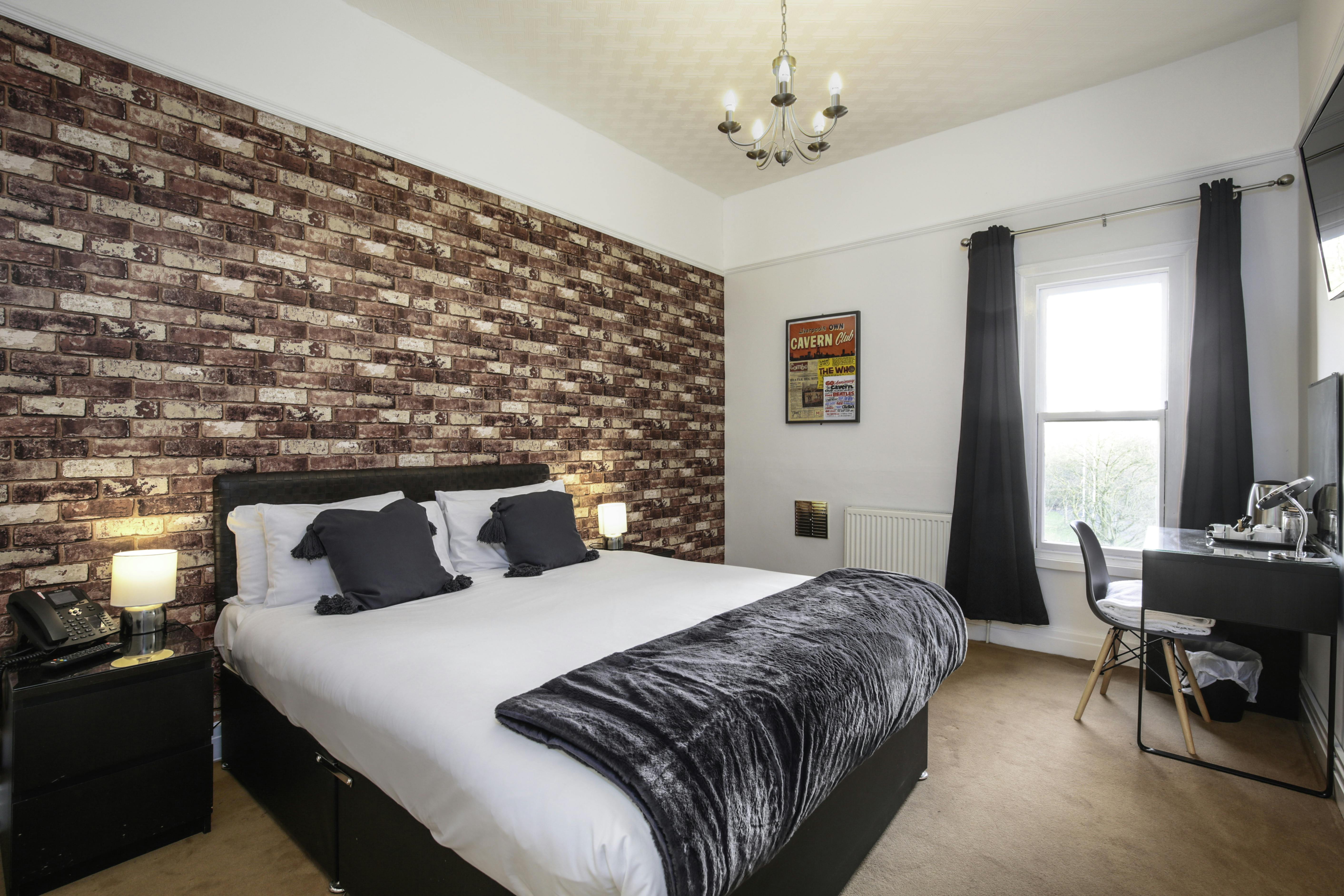 double room, Triple room, Quad Room, Twin Room, Single Room bed & breakfast, liverpool, sefton park, lake view, Ensuite