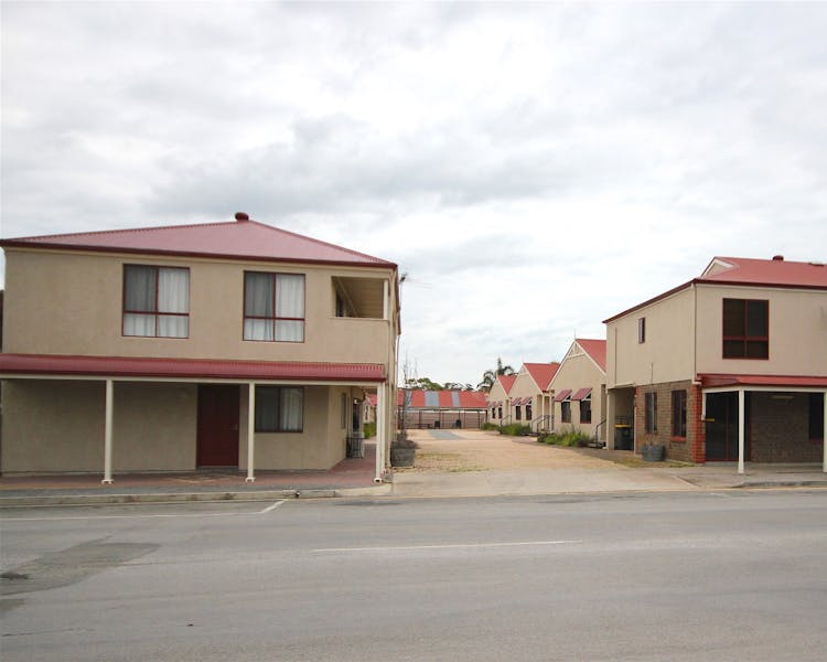 Port Vincent Motel and Apartments entrance