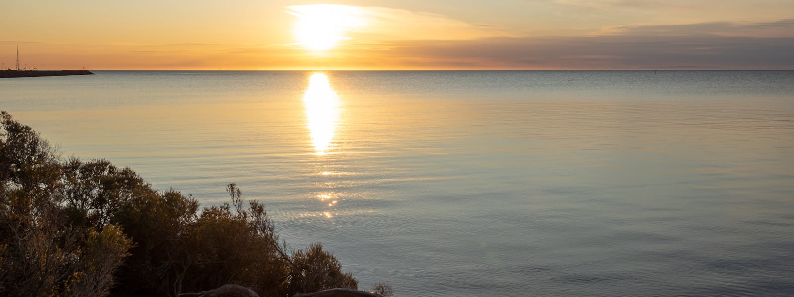 Sunrise at Port Vincent, over smooth seas