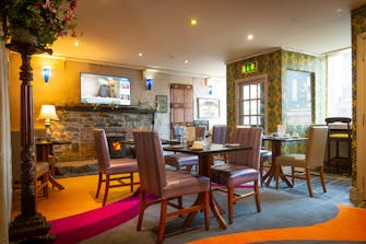 <imgsrc=”continental breakfast-1.jpg” alt=” Cork Ashley Hotel ”/>