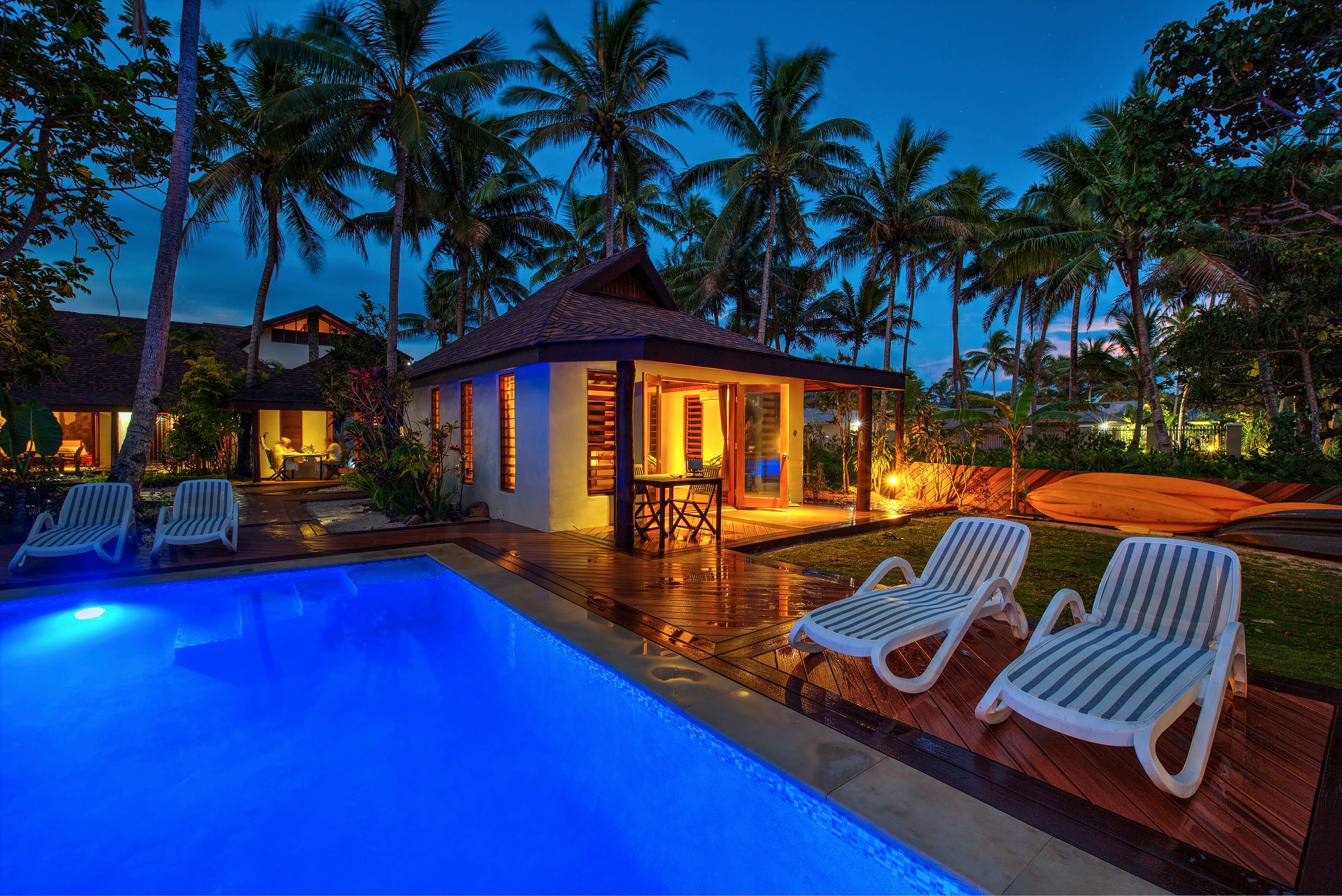 swimming pool infinity coral coast Fiji beachfront