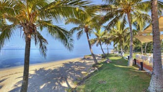 Beachside - Beautiful Sunny Day