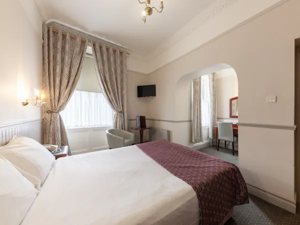 Lansdowne Hotel Dublin, double room in the centre of Dublin