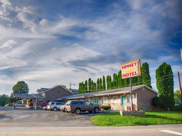 Sunset Motel street view