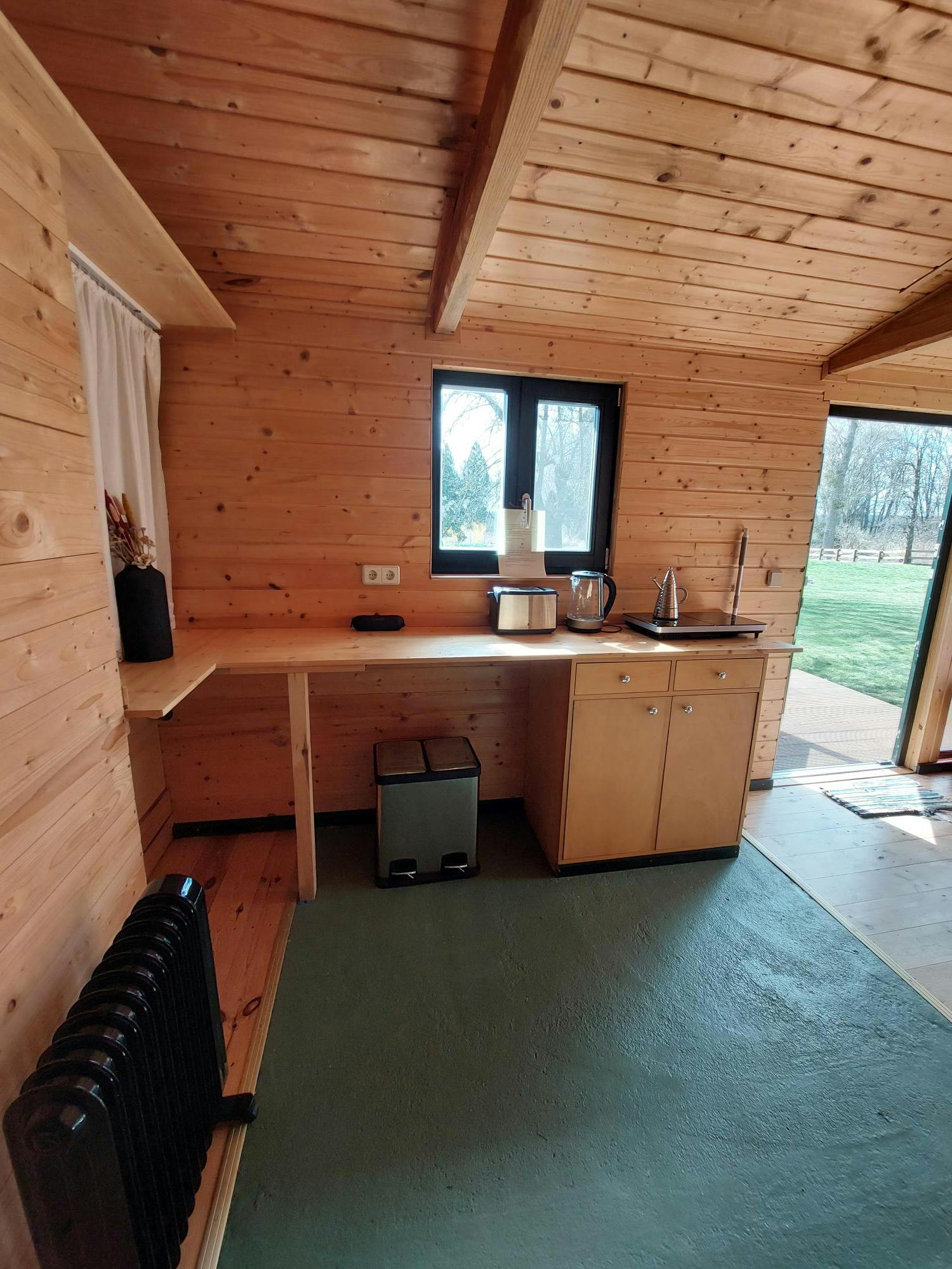 The Red Wagon luxury camping unit does not come with running water but you have all the basics in the kitchenette