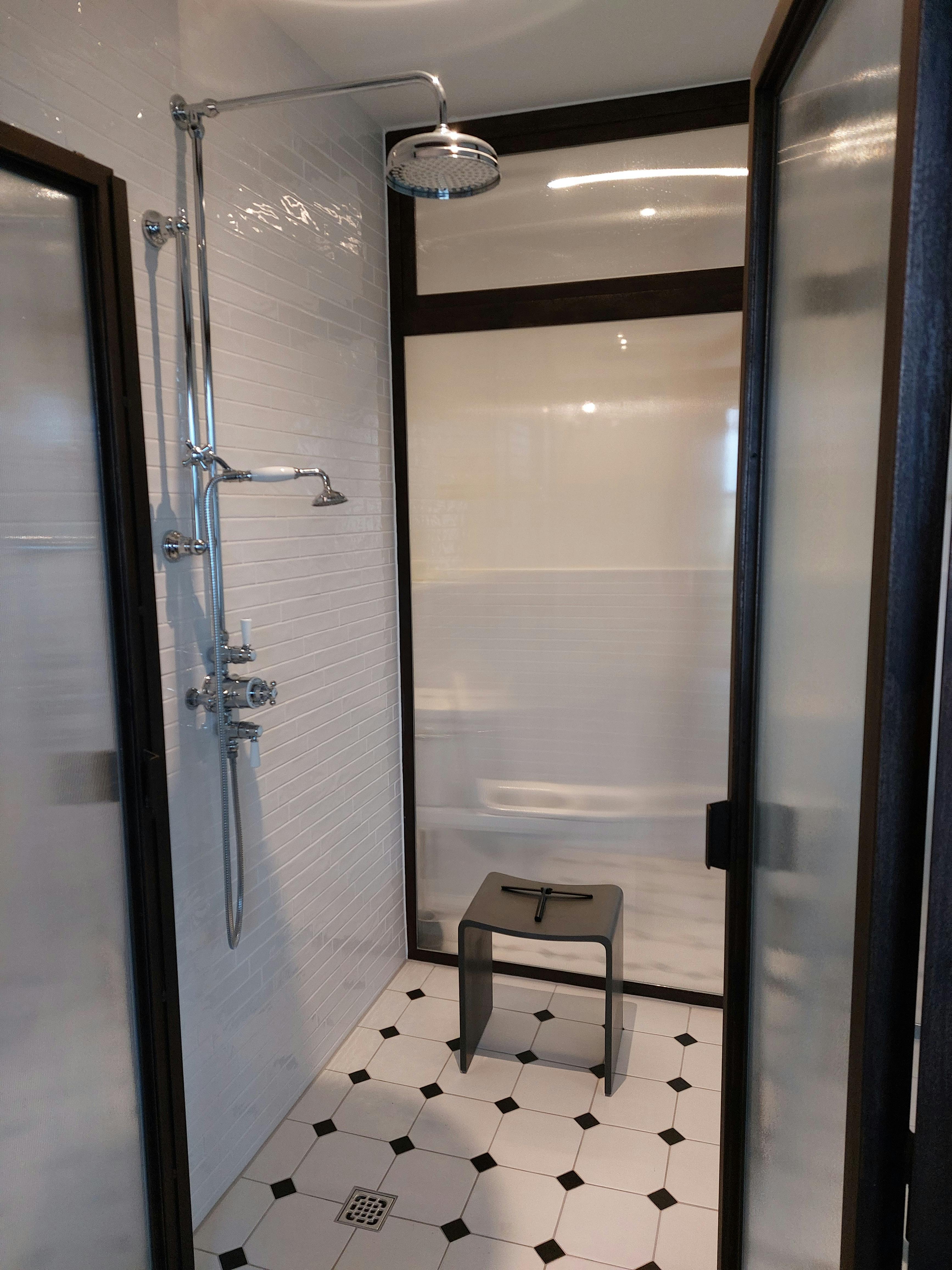 Apple Studio shower ensuite to bedroom