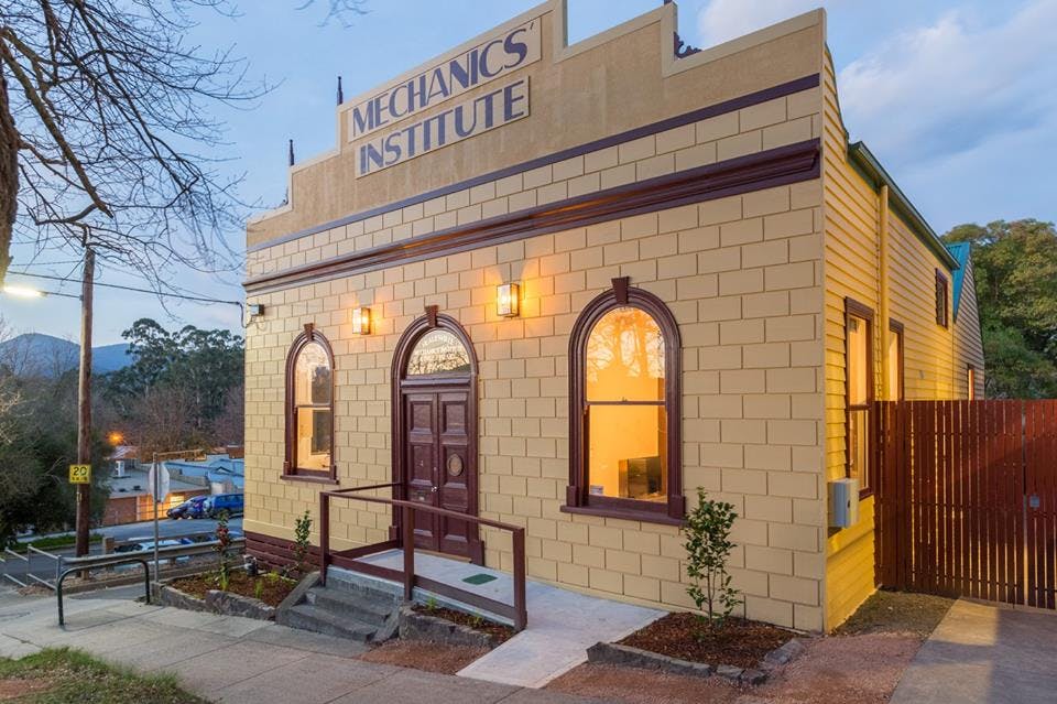 The Old Mechanics next door to the Tuck Inn