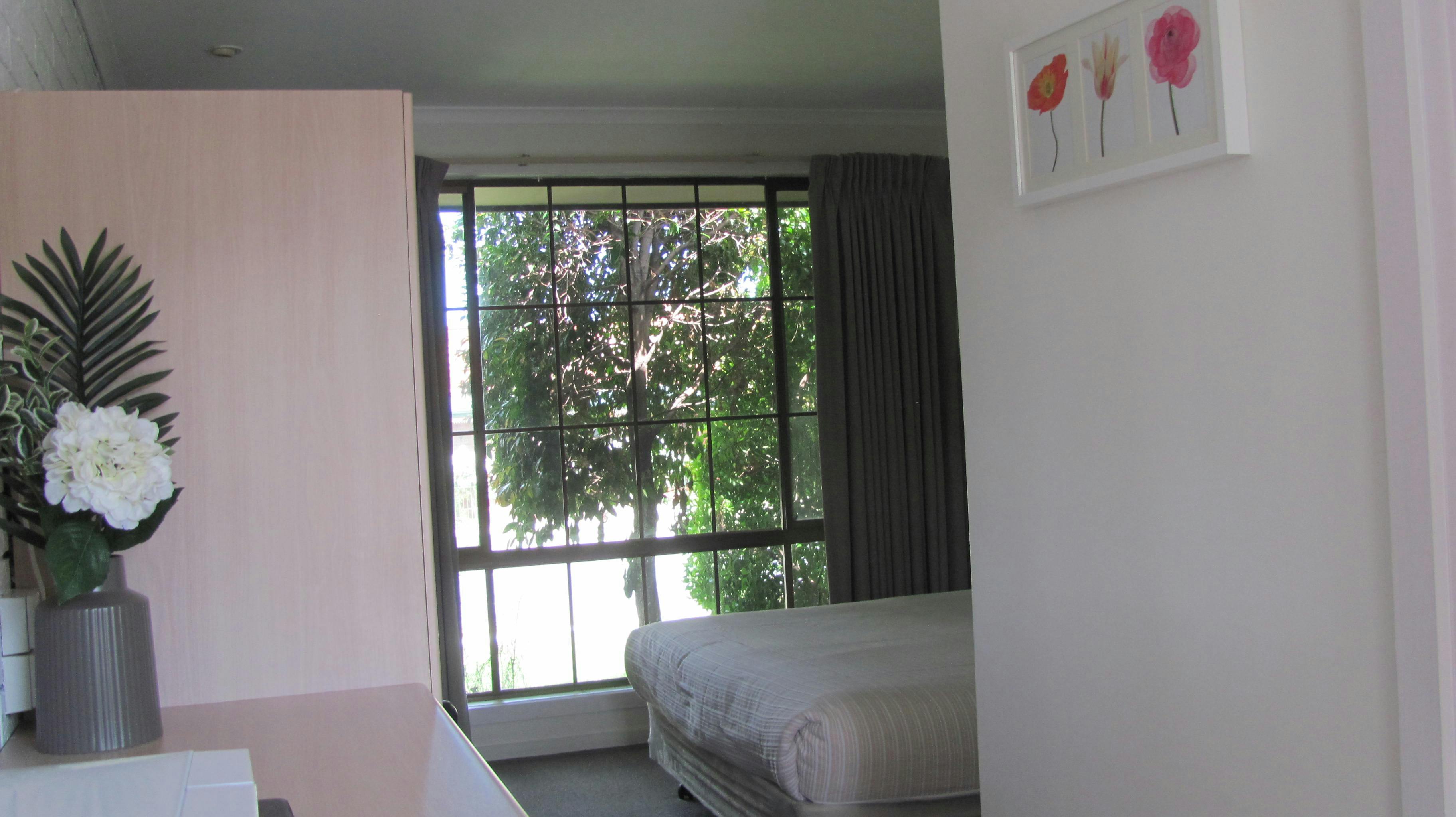 Standard Queen/ Disable Friendly