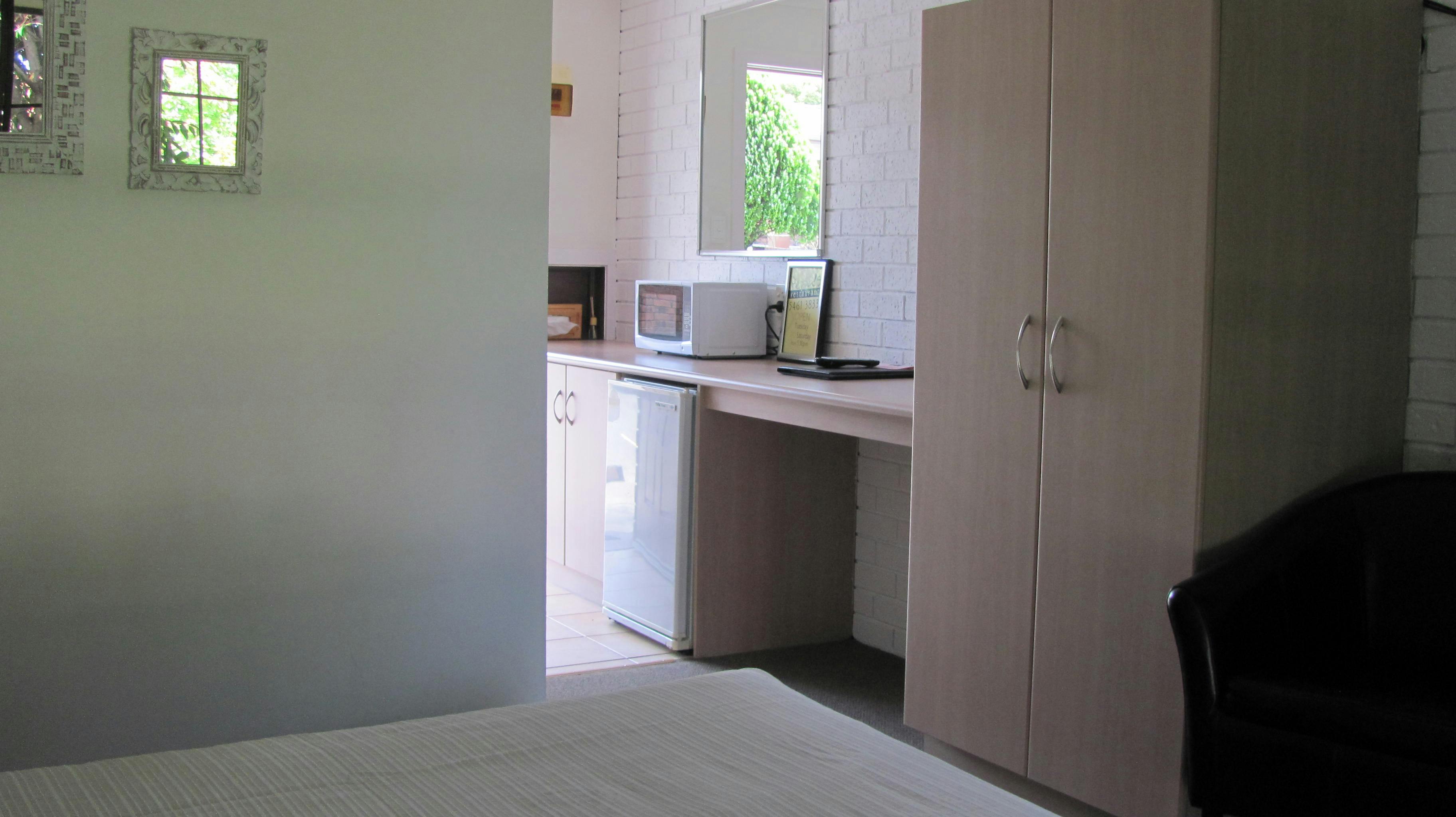 Standard Queen/ Disable fRiendly