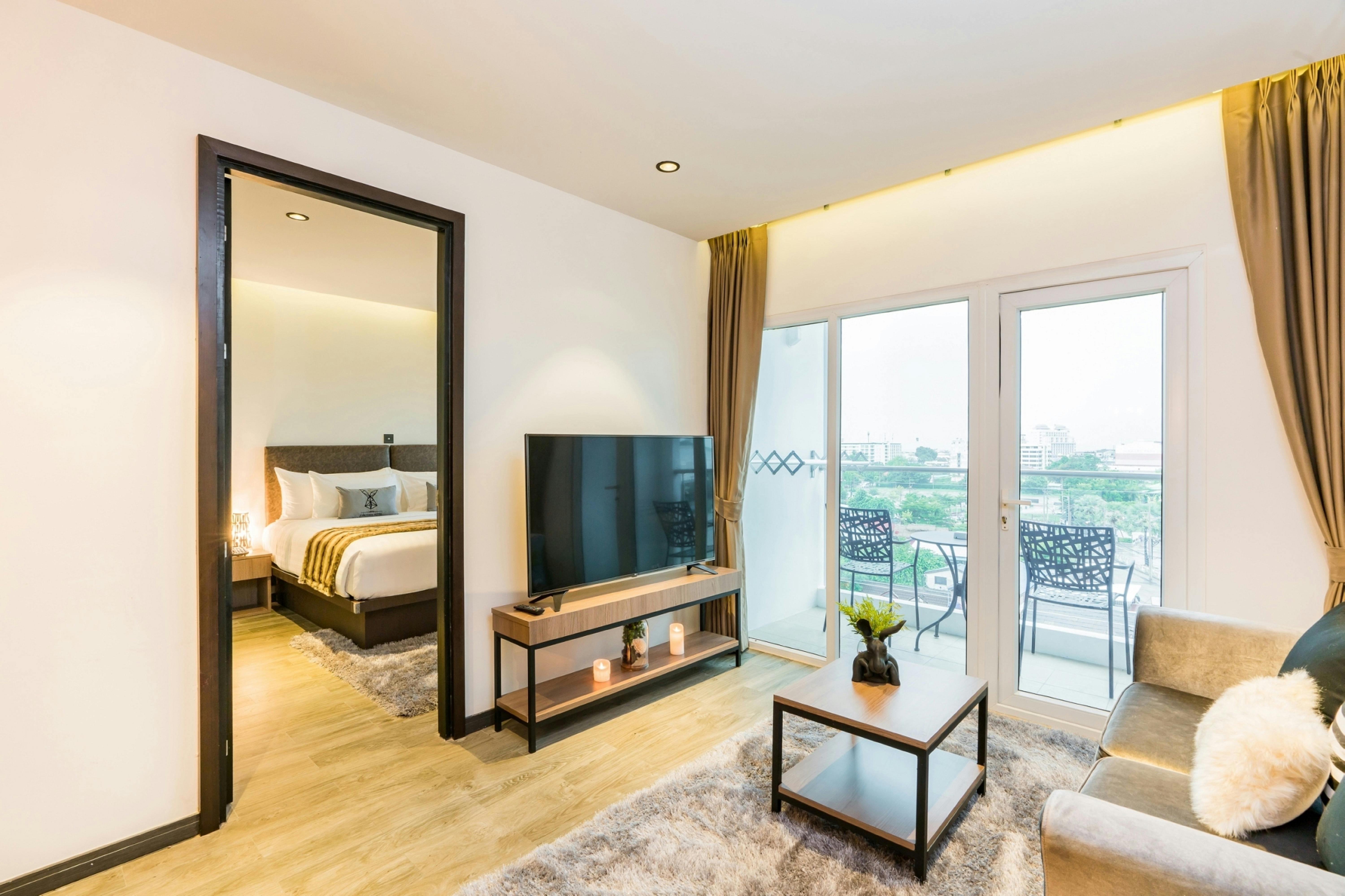 Deluxe Suite Living Room