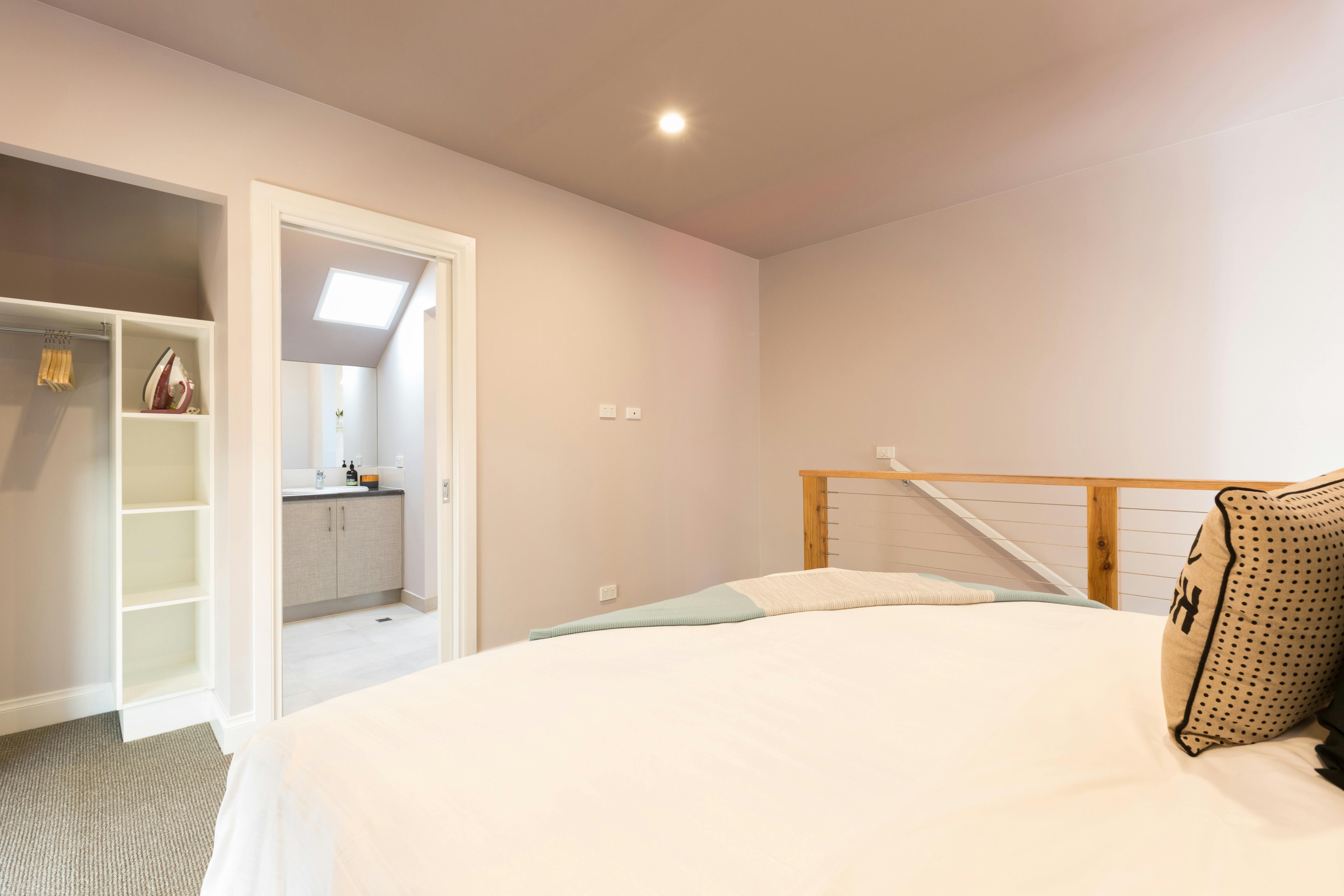 King gallery bedroom and ensuite