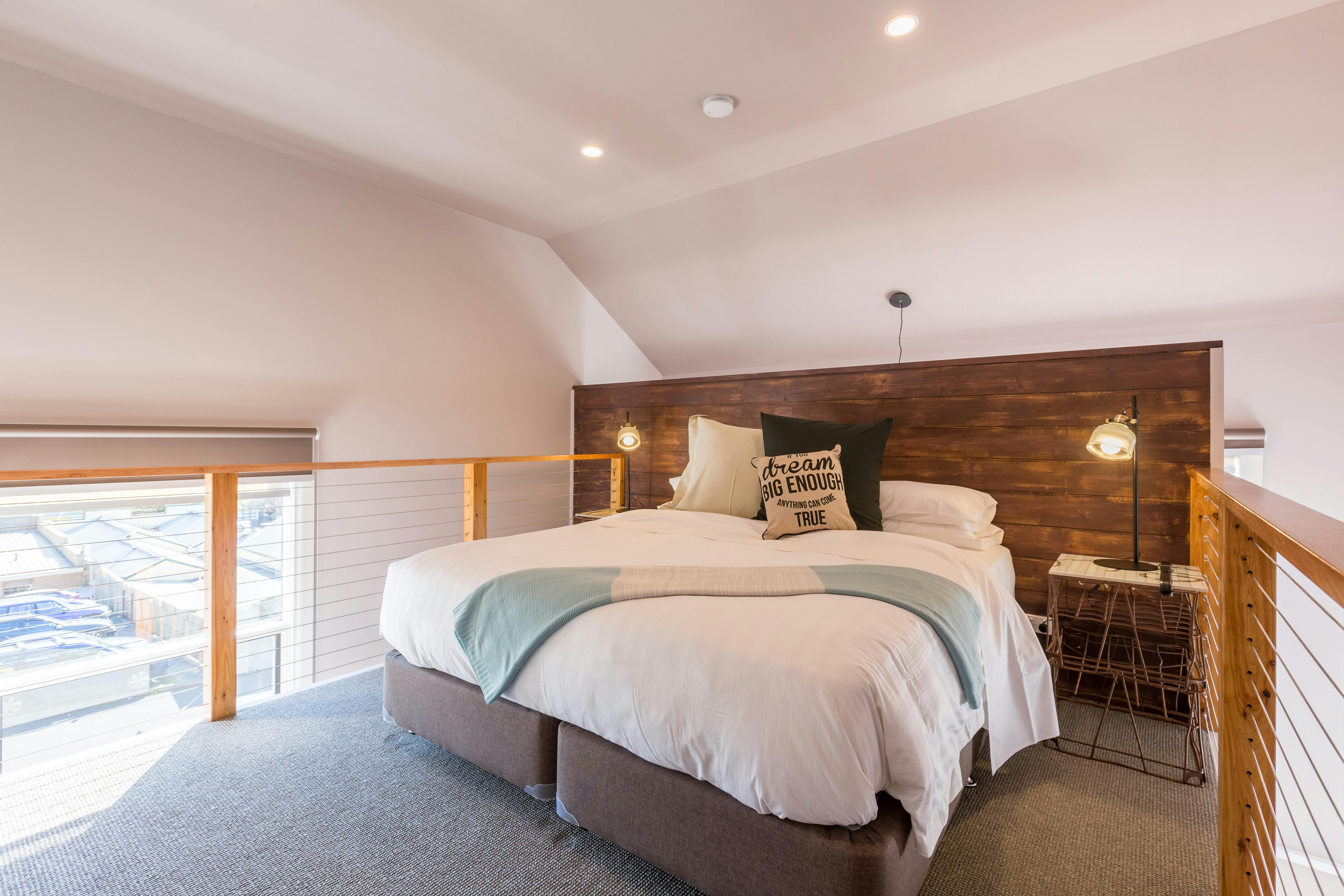 King gallery bed and cushions