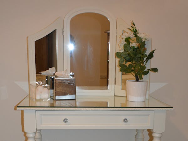 Haven Hall Hotel GS1 Dressing Table