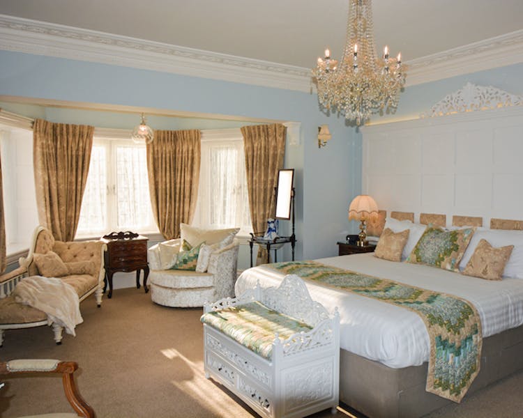 Haven Hall Hotel Bedroom 1 bed & chair
