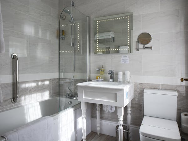 Haven Hall Hotel Bedroom 3 wash stand
