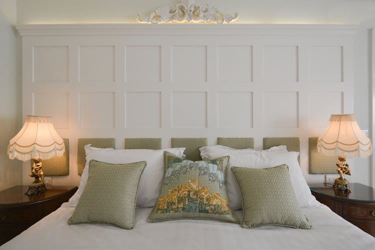 Haven Hall Hotel Bedroom 3 bedhead & pillows