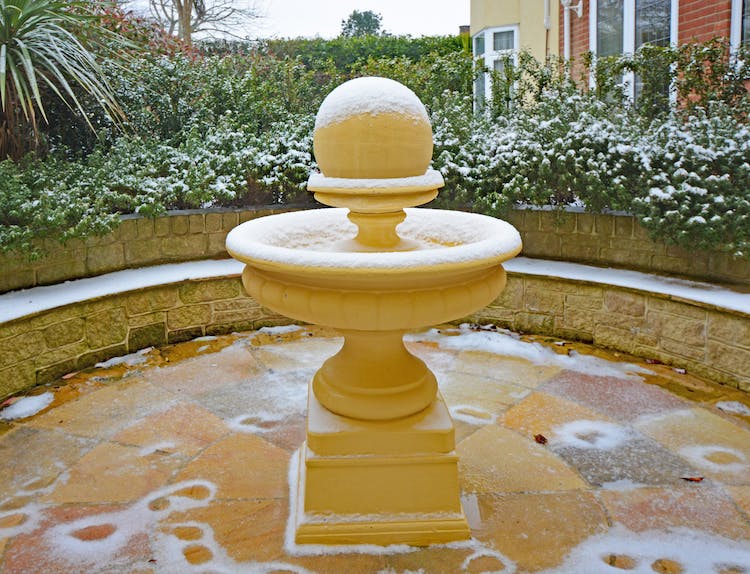 Haven Hall Hotel Ball Fountain with snow