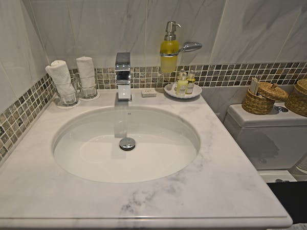 Haven Hall Hotel Bedroom 6 marble basin