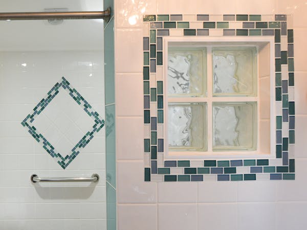 Haven Hall Hotel Sea View 1 Bedroom detail of tiles in bathroom