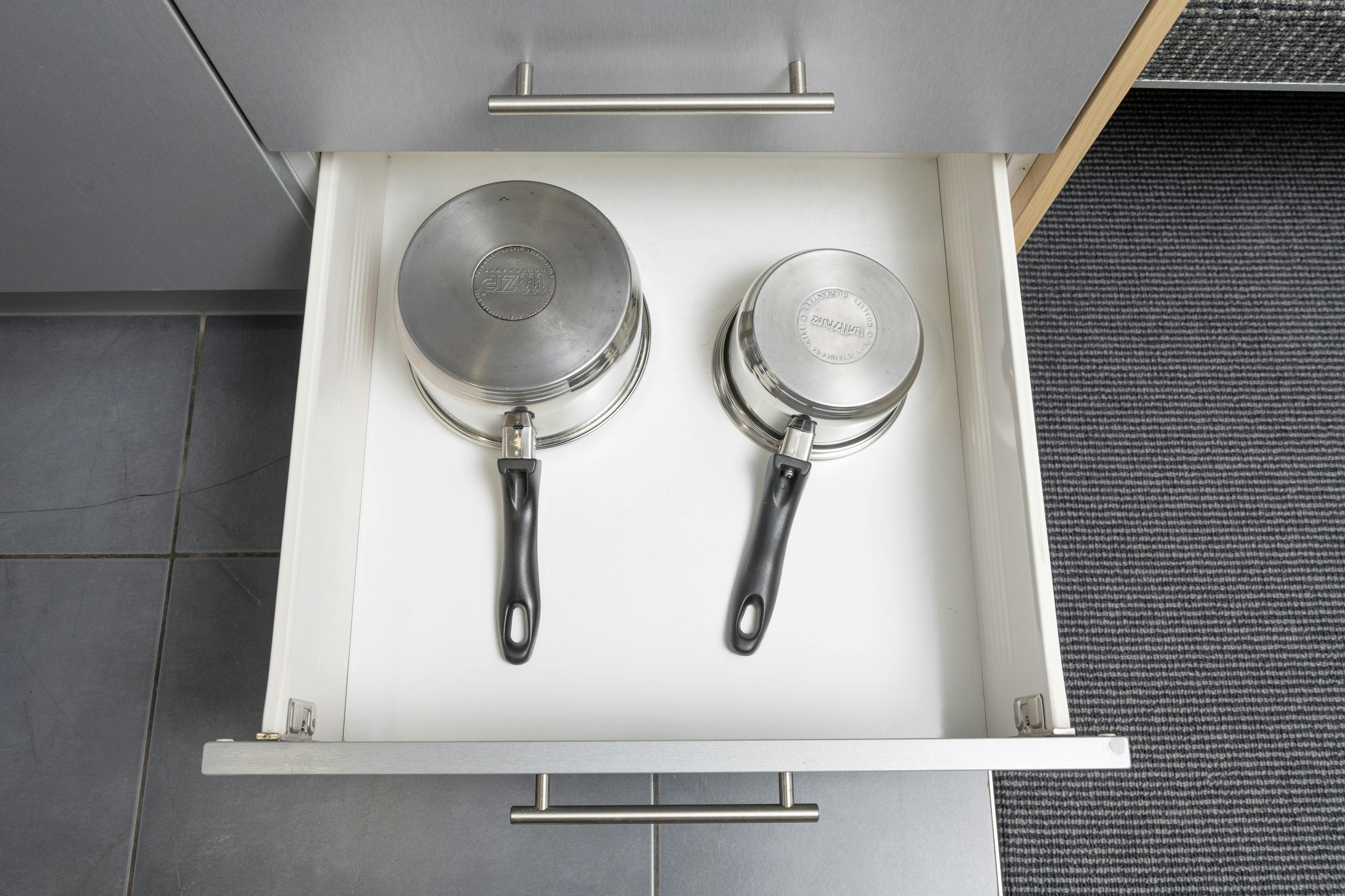 Executive Studio Kitchenette