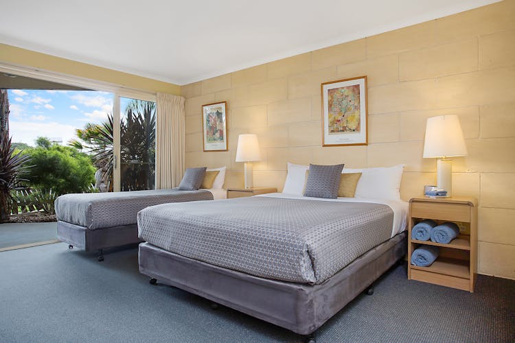 Portside Motel Port Campbell Deluxe Twin room
