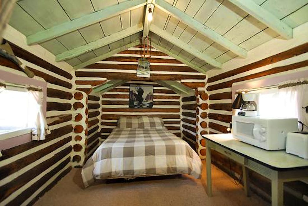 LU LU'S CAMPER CABIN CABIN #7