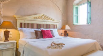 Alexandrian Room - The Old Markets