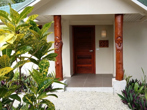 entryhoneymoon pool vila erakor island resort erakor island resort & spa #erakorislandresort #vanuatuholidays