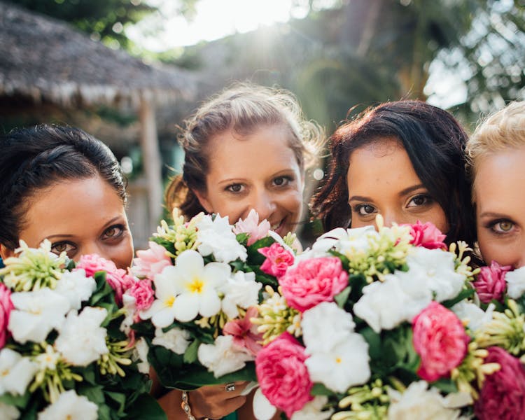 Tropical wedding bouquets #erakorbeachweddings #weddingceremonyonthebeachsouthpacific #Vanuatutropicalbeachweddings