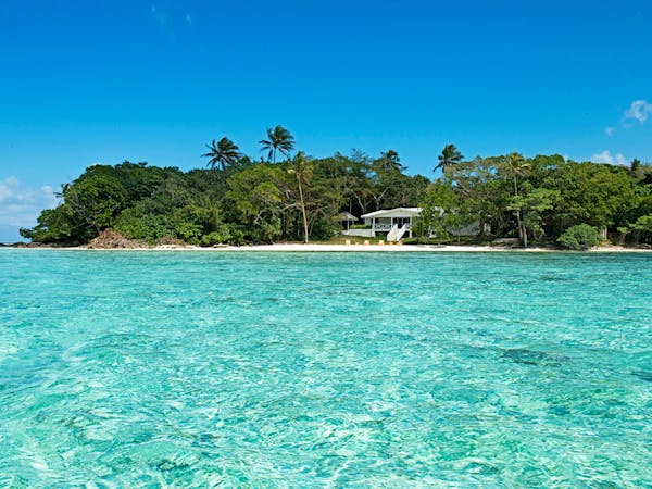 Crystal Blue Waters surrounding Erakor Island erakor island resort & spa #erakorislandresort #vanuatuholidays #tropicalisl