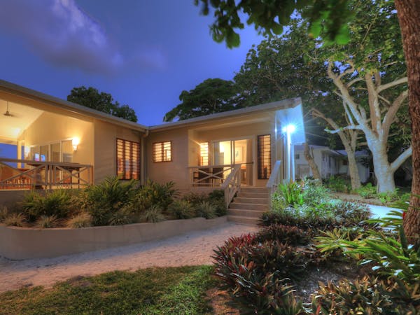 beach cottage erakor island resort & spa #erakorislandresort #vanuatuholidays #tropicalislandholiday #Vanuatuaccomodation