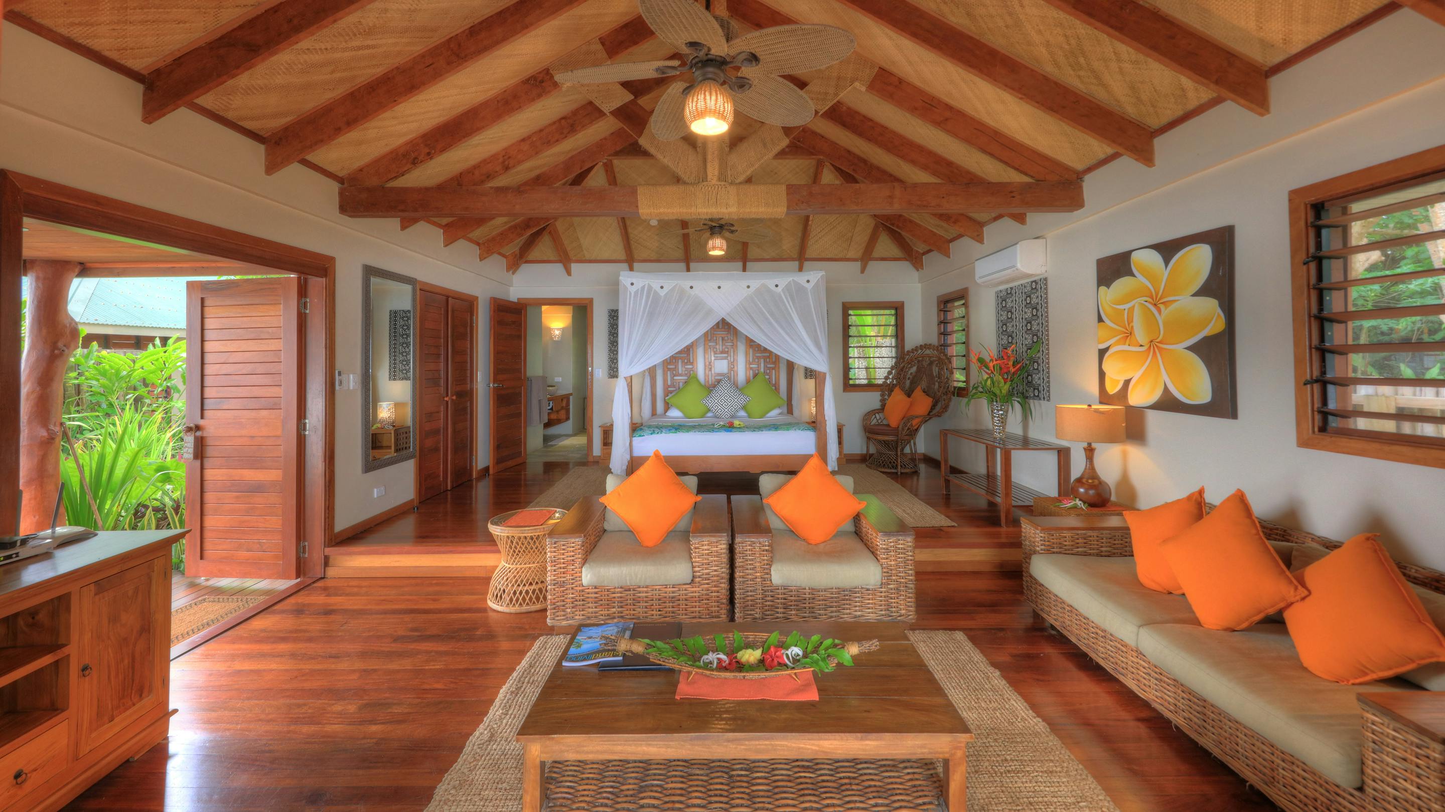 erakor island resort deluxe honeymoon pool villa lounge #erakorislandresort #tropicalislandholiday #Vanuatuaccommodation