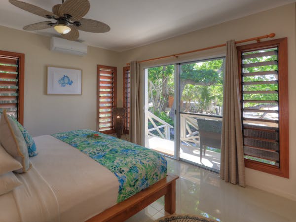 erakor island resort beach cottage master bedroom #erakorislandresort #tropicalislandholiday #Vanuatuaccommodation