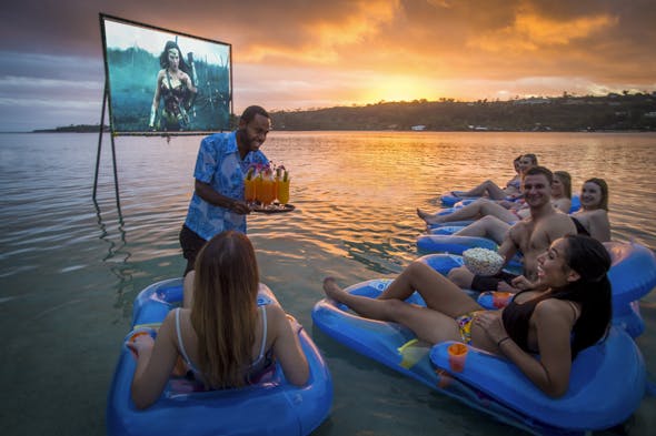 Erakor island resort event pizza & movie night tropical island holiday in Vanuatu #erakorislandresort #vanuatuholidays
