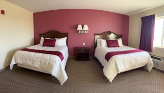 North Shore Inn & Suites