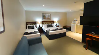 Ground floor rooms located near Perth Airport