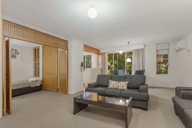 2 bedroom apartment near Portside Wharf and Brisbane Airports