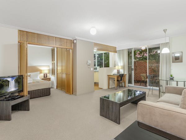 One bedroom apartment near Brisbane Airport and city, weekly rates available